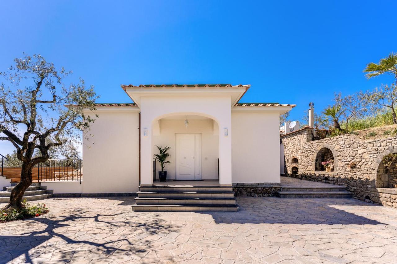 Villa Rusinella Minimalist Retreat With Sea Views マッサ・ルブレンセ エクステリア 写真