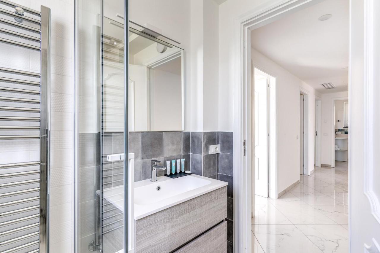 Villa Rusinella Minimalist Retreat With Sea Views マッサ・ルブレンセ エクステリア 写真