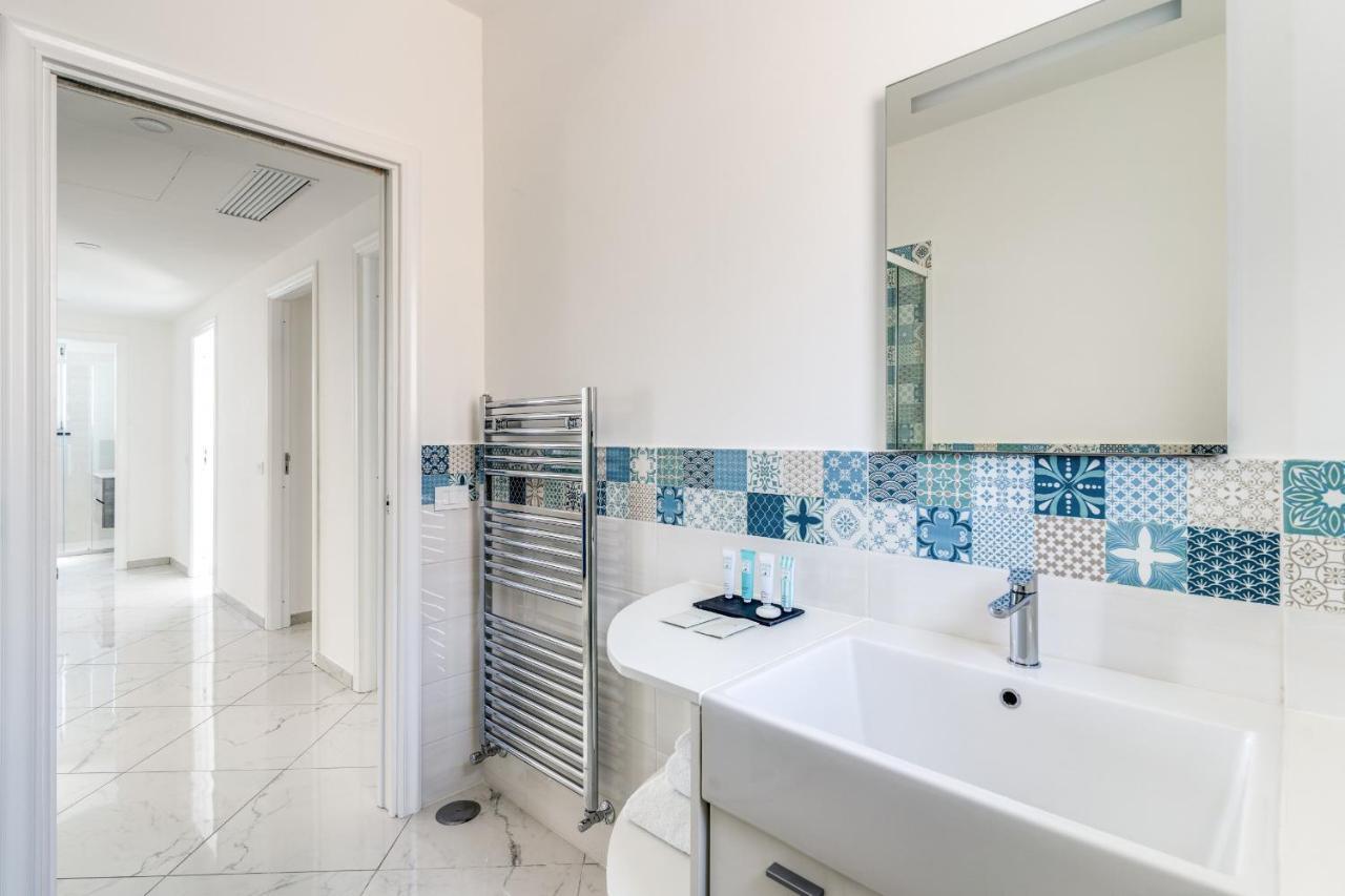 Villa Rusinella Minimalist Retreat With Sea Views マッサ・ルブレンセ エクステリア 写真