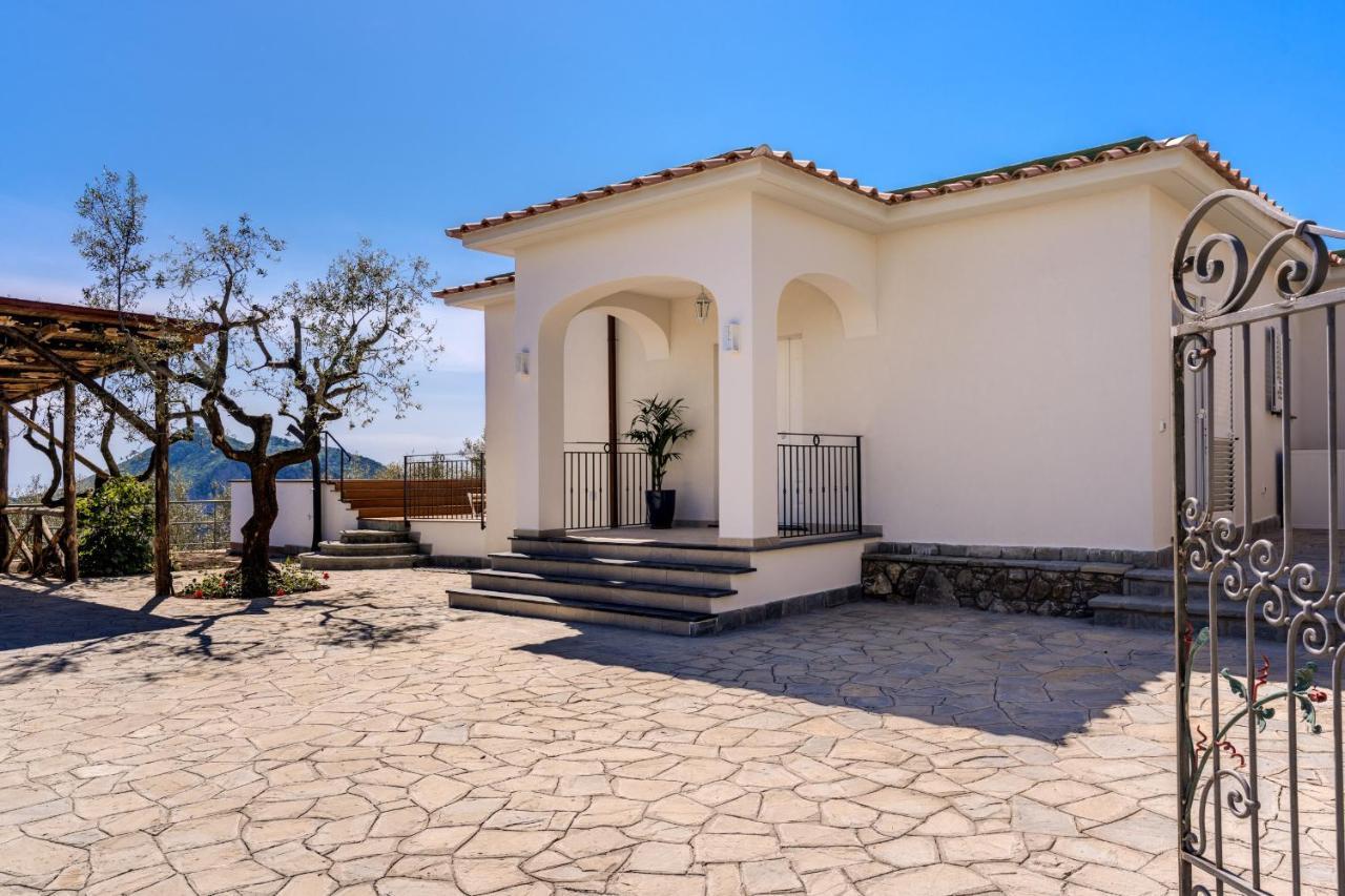 Villa Rusinella Minimalist Retreat With Sea Views マッサ・ルブレンセ エクステリア 写真