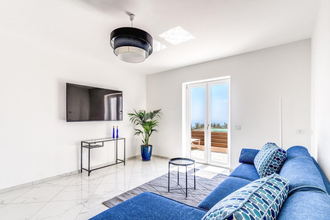 Villa Rusinella Minimalist Retreat With Sea Views マッサ・ルブレンセ エクステリア 写真