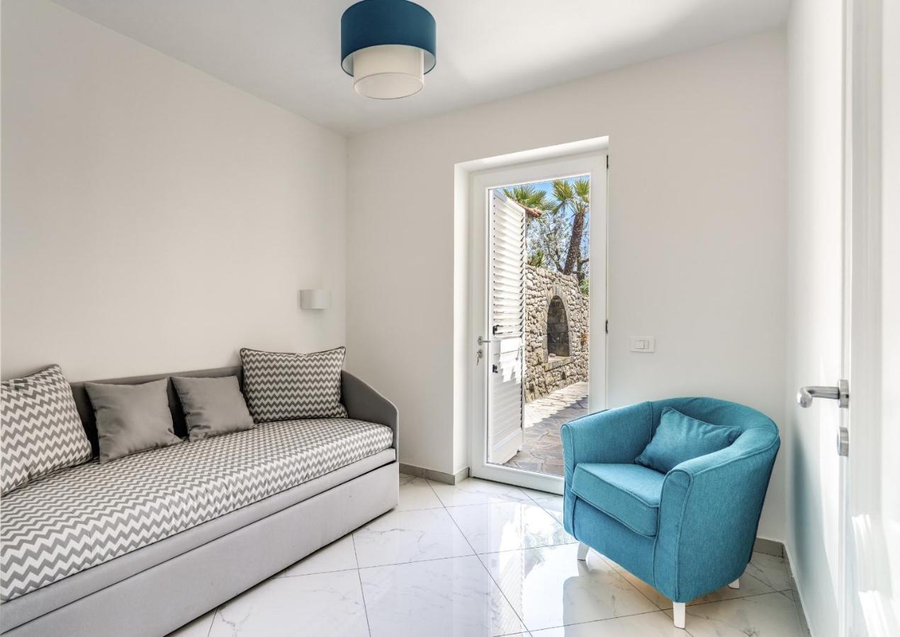 Villa Rusinella Minimalist Retreat With Sea Views マッサ・ルブレンセ エクステリア 写真